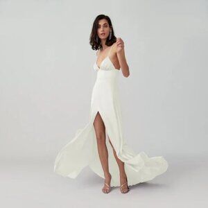 Fame and Partners  Strappy Tri Cup Gown | size 6 | white